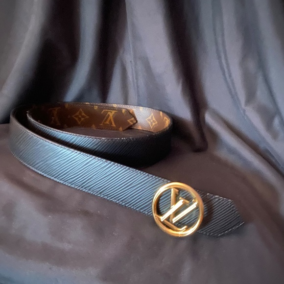 Louis Vuitton Monogram Reversible Belt - Picture 5 of 5
